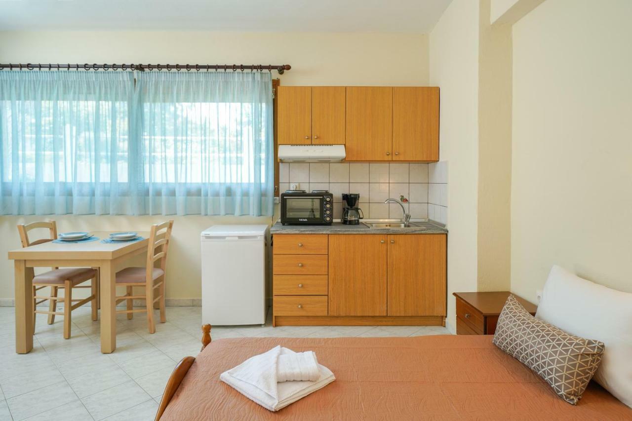 Apartment Karydies *
